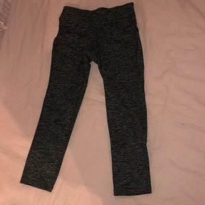 Old Navy Cropped Leggings